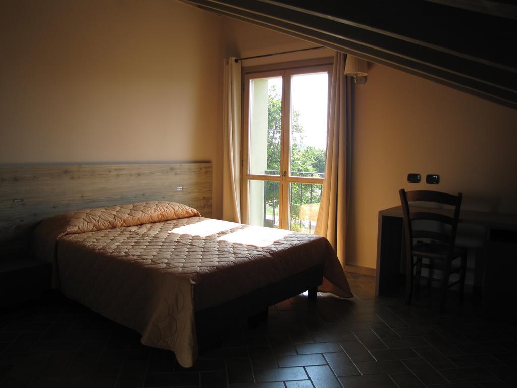 Agriturismo Bassanine Monticelli d'Ongina Exterior photo
