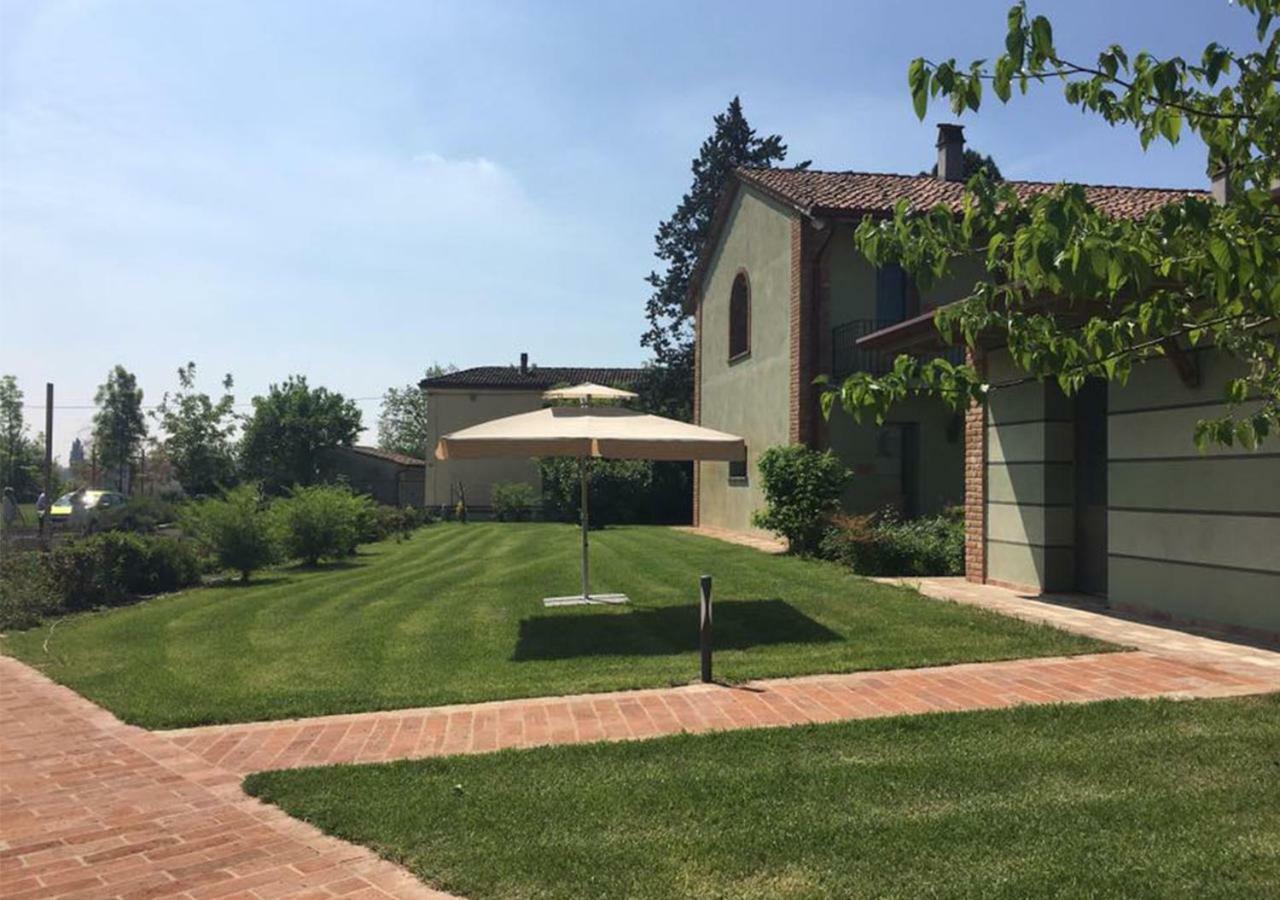 Agriturismo Bassanine Monticelli d'Ongina Exterior photo